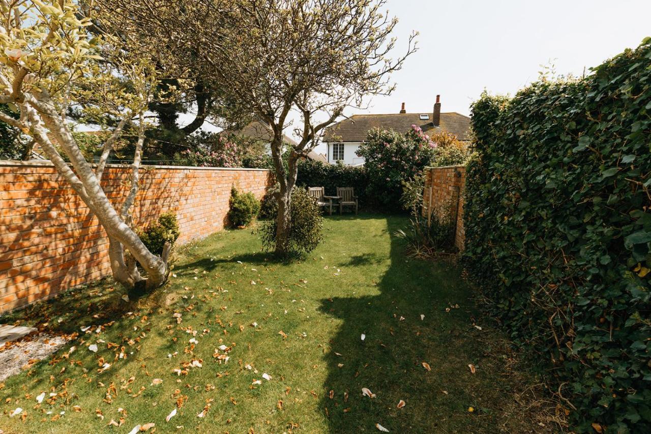 Willow Cottage - Cost 3 Bed Cottage In Penrhyn Bay With Sea Views With Access To Snowdonia Rhôs-on-Sea Exteriér fotografie